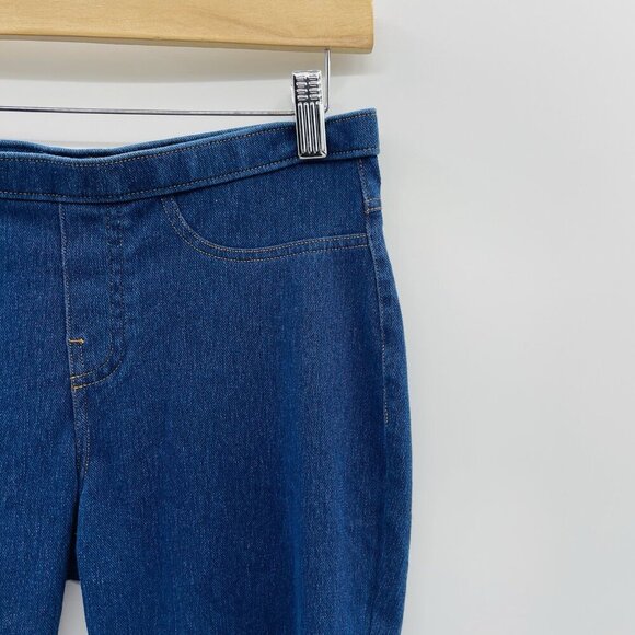 Hue Womens Size Small Mid-Rise Pull-On Denim Capri Leggings in Medium Wash $40 - Picture 4 of 10